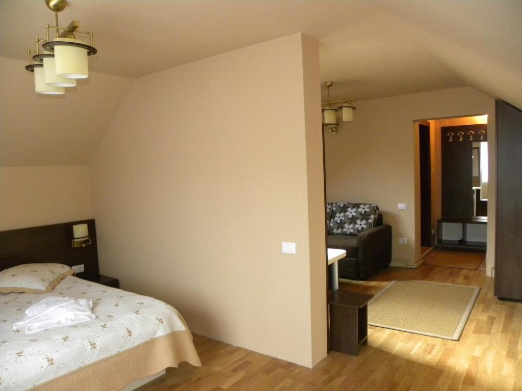 Hotel Casa Enescu Bran  Habitación foto