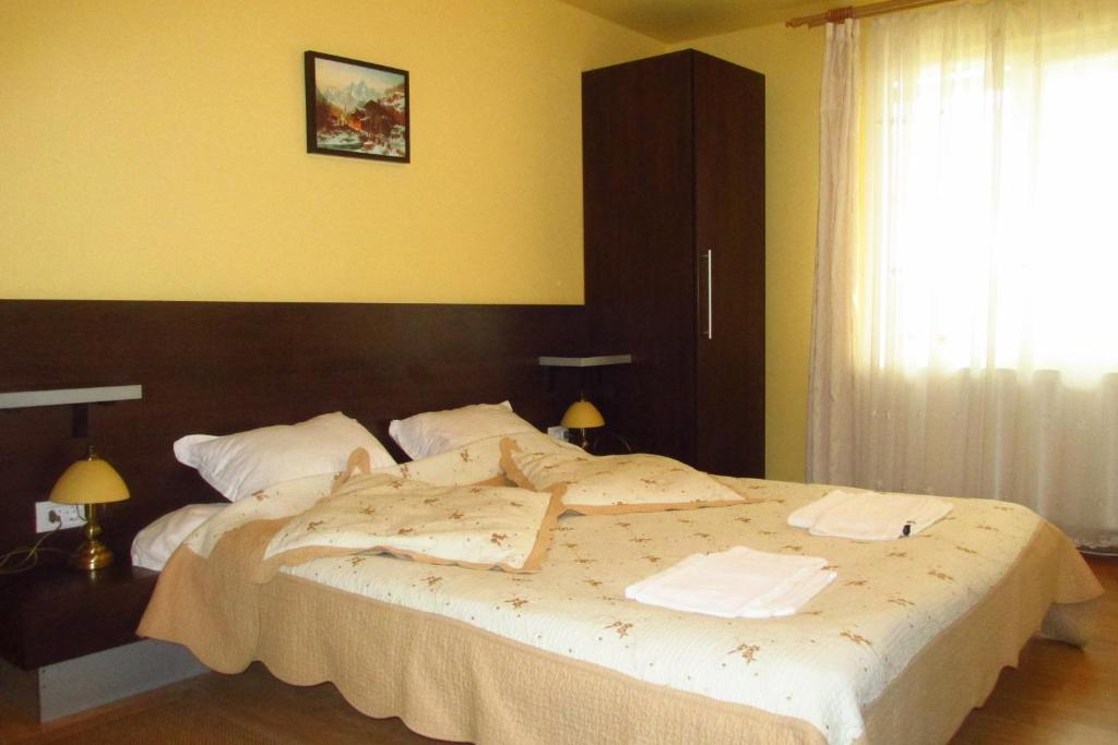 Hotel Casa Enescu Bran  Habitación foto